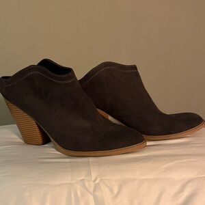 Elegant Brown Suede Women's Mules